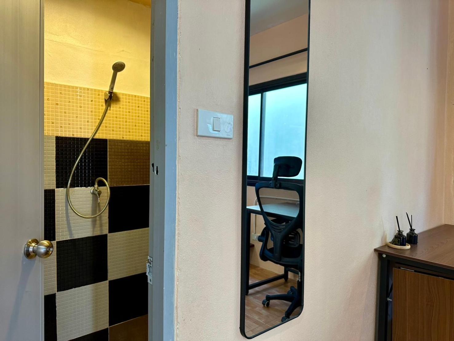 The Wave Haad Rin Hostel Room photo